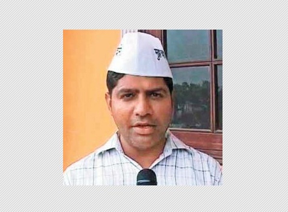 தண்ணீர் கிடைக்காத ஆத்திரம்; கன்னத்தில் அறைந்த பெண்; ஆம் ஆத்மி எம்எல்ஏ கண்ணீர்